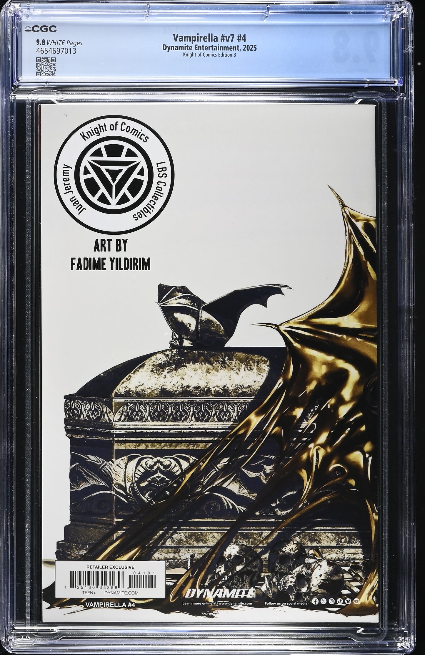 Vampirella #4 Fadime Yildirim Wraparound Gold B Terrificon 2025 CGC 9.8